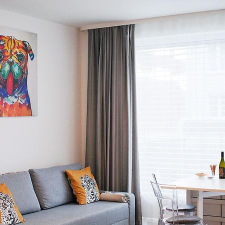 Holesovice Delight: Modern Comfort With A Twist In Prague 7 מראה חיצוני תמונה