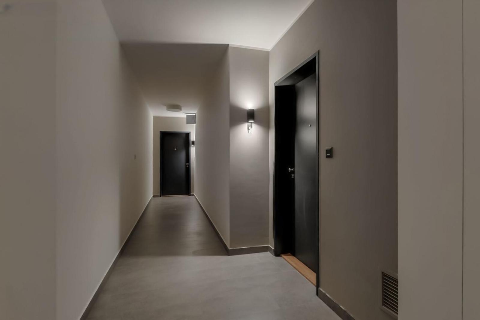 Holesovice Delight: Modern Comfort With A Twist In Prague 7 מראה חיצוני תמונה